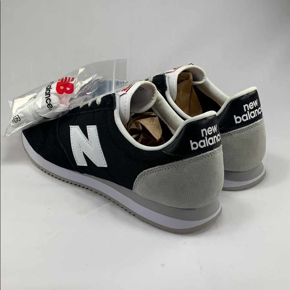 🆕 New Balance Classics Blck/White Sz 10.5 - Picture 7 of 11